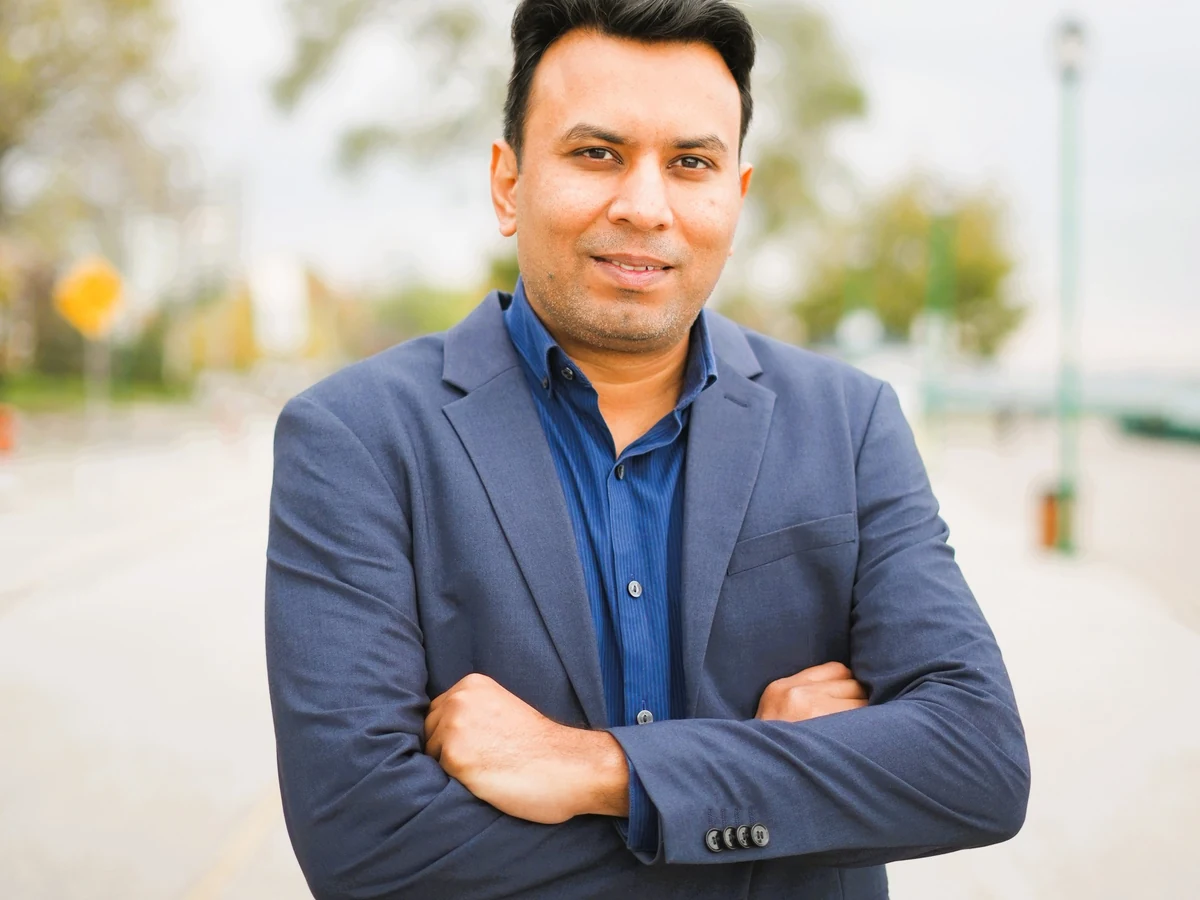 Zafar Iqbal, Windsor and Essex County real estate sales representative